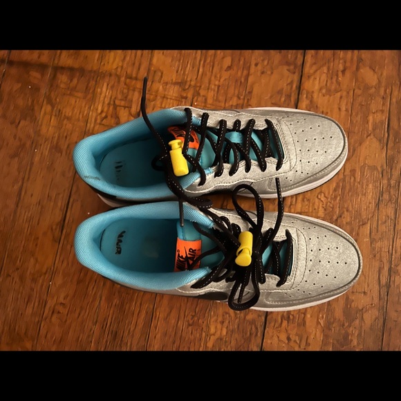 Silver Retro 1s - Picture 2 of 2